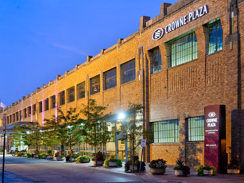 crowne-plaza-indianapolis-6206331355-4×3